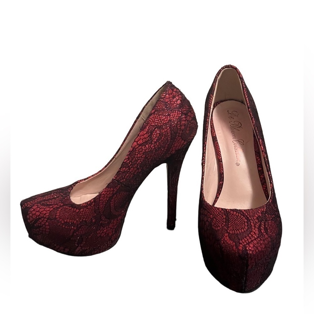 ⭐️ Sexy black and red lace high platform heels 👠- size 6 - Picture 2 of 10